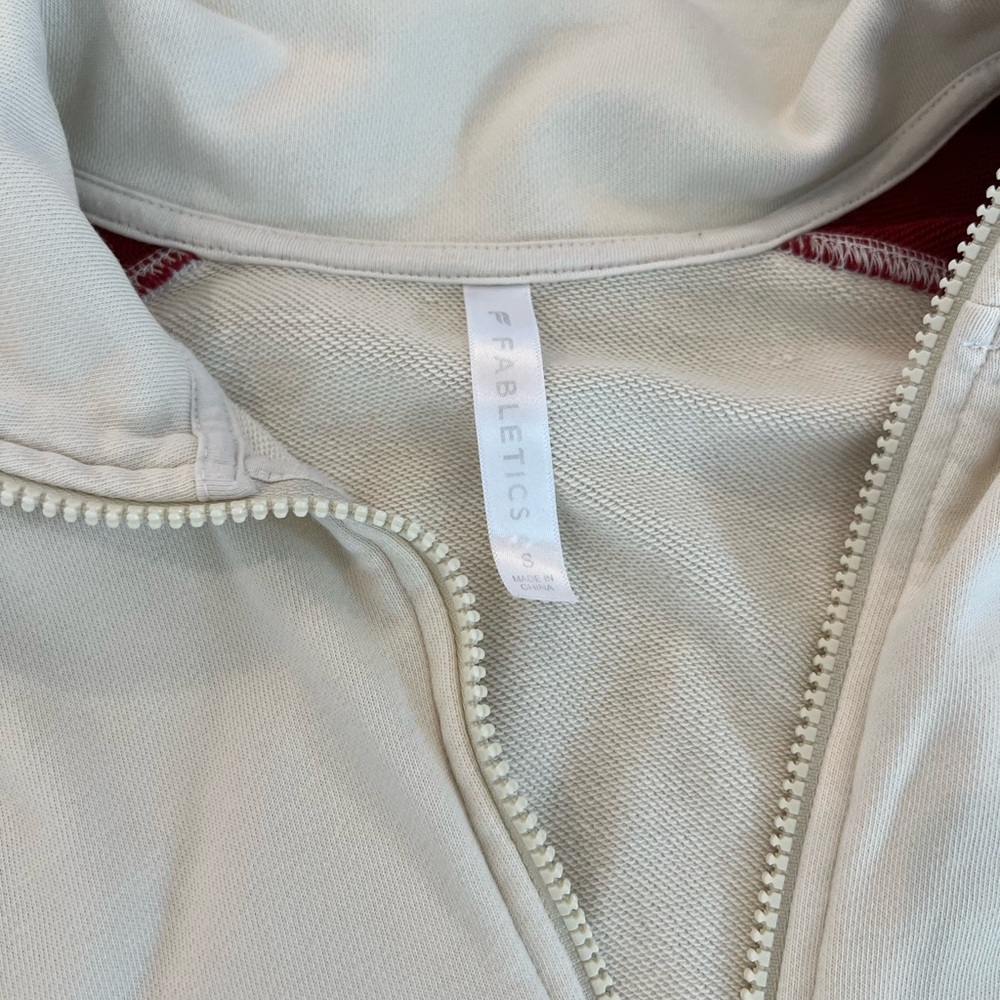 Fabletics Pullover - Picture 3 of 3